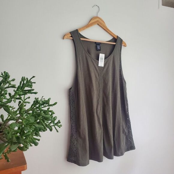 Torrid plus size Olive green tank with lace accents in size 3 - Picture 4 of 7